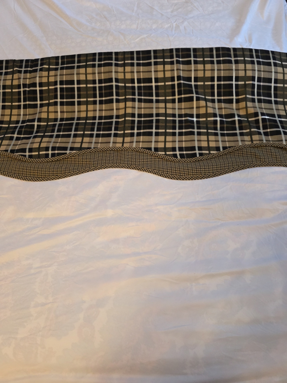 6ft 7"x 17"  Waverly Black and Tan Plaid / GINGHAM WINDOW VALANCE